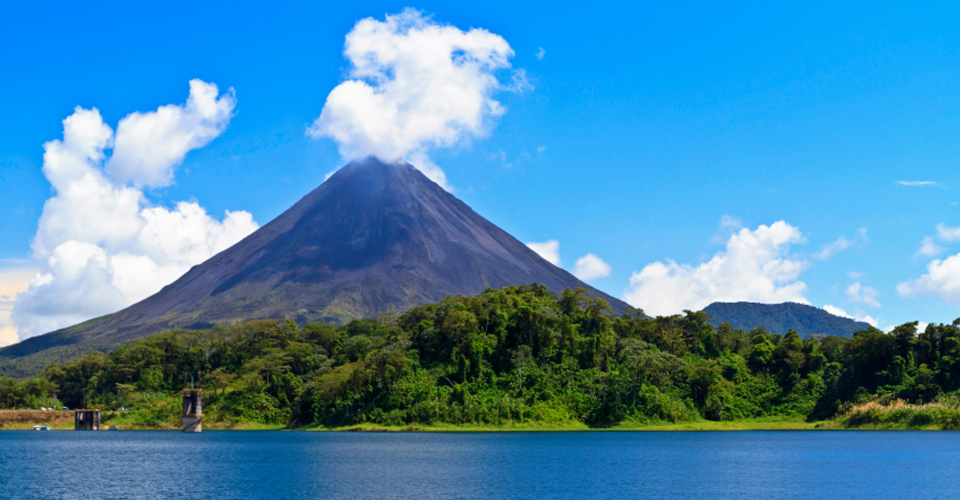 Le Costa Rica renoncera aux énergies fossiles, promet le nouveau président