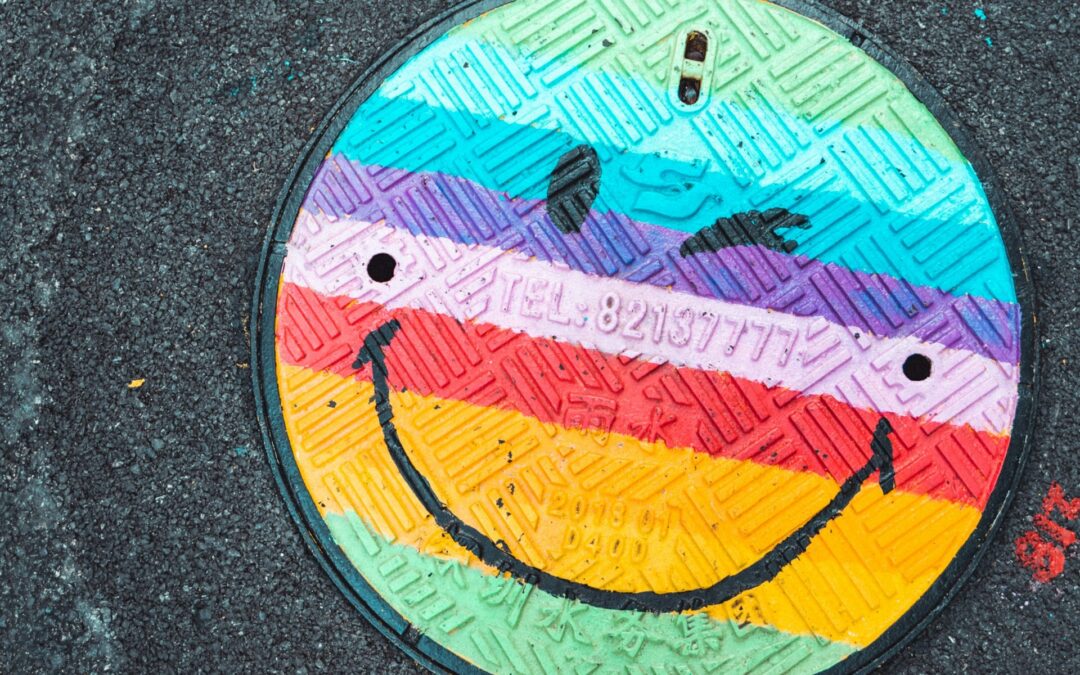 Being Kind–and Believing Others are Kind–Makes you Happier Than Wealth: