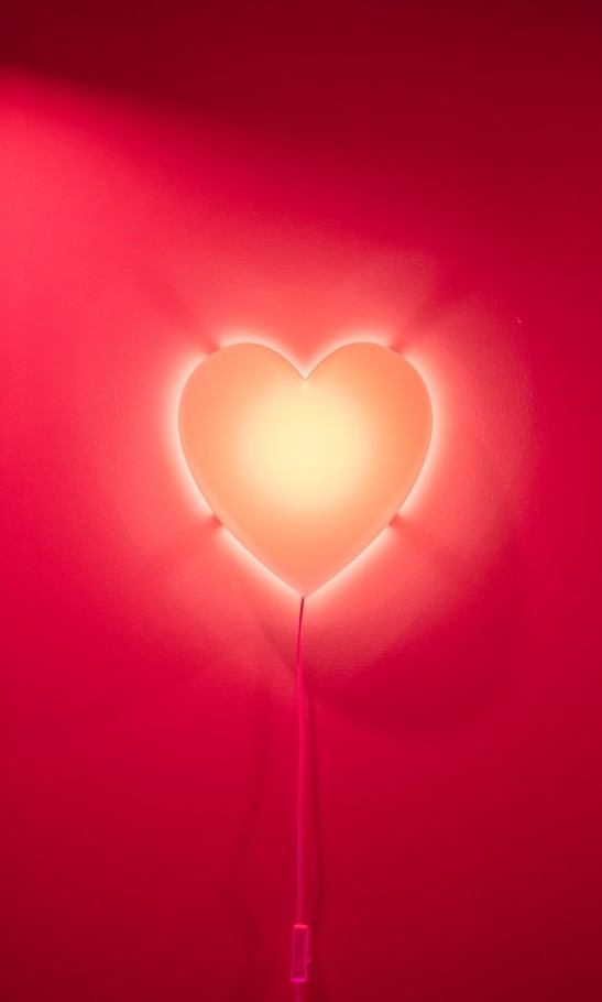 carlos-torres-CaGcUZ7KQqA-unsplash